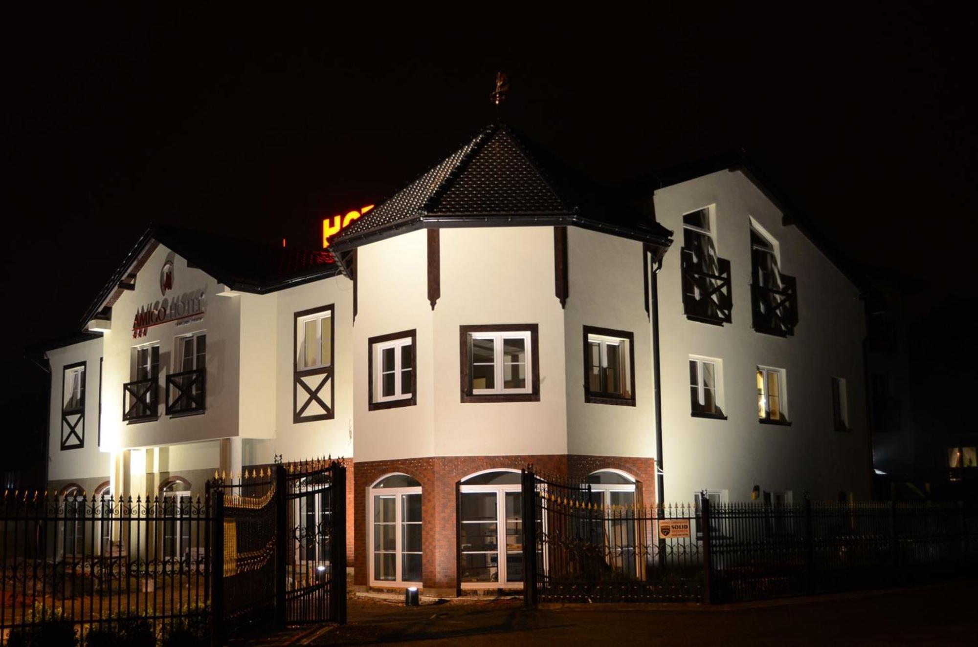 Amigo Hotel Sulejowek Exterior photo